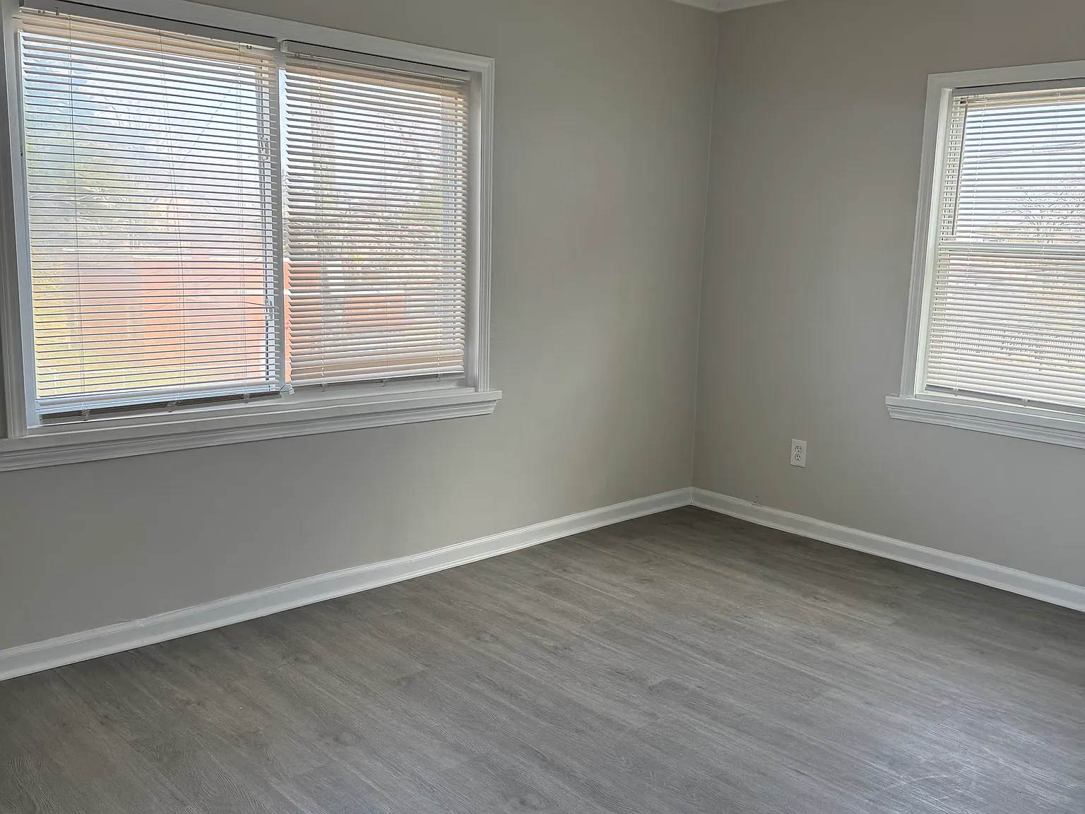 3 bed, $2,000 — Photo 4