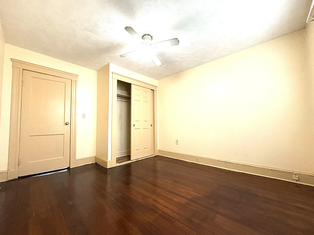 Building Photo - 595 Fellsway W #1