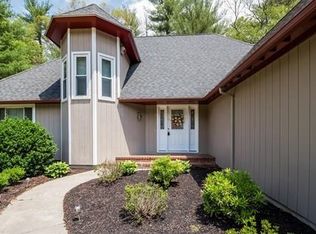 10 Leisure Ln, South Easton, MA 02375