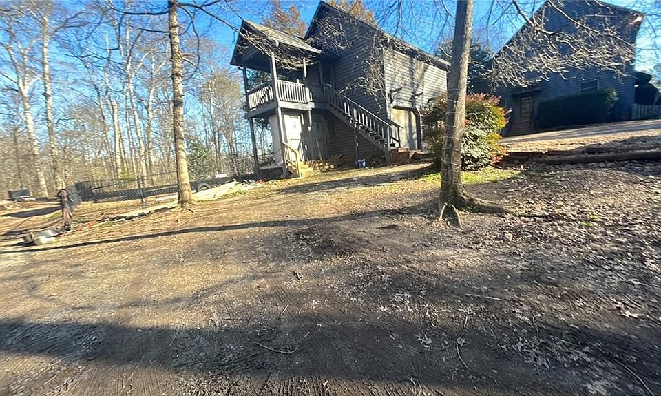 1st image of 353 Longview Rd