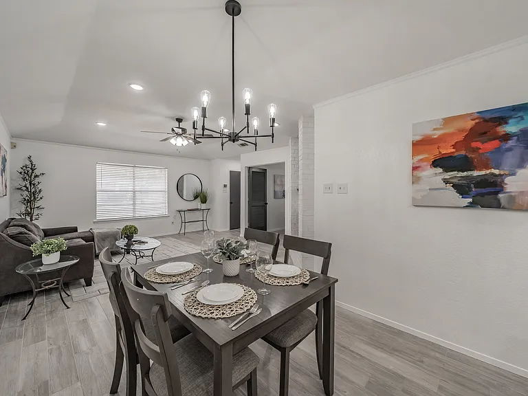 8901 Thompson Cir — Photo 21