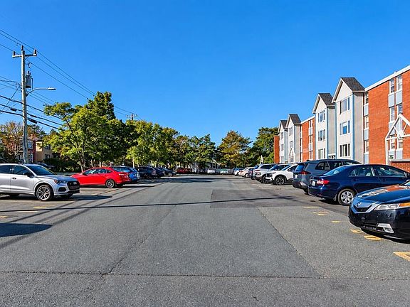 5th image of 157 Forest Road UNIT 65