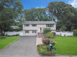 40 Shenandoah Blvd, Pt Jefferson Station, NY 11776