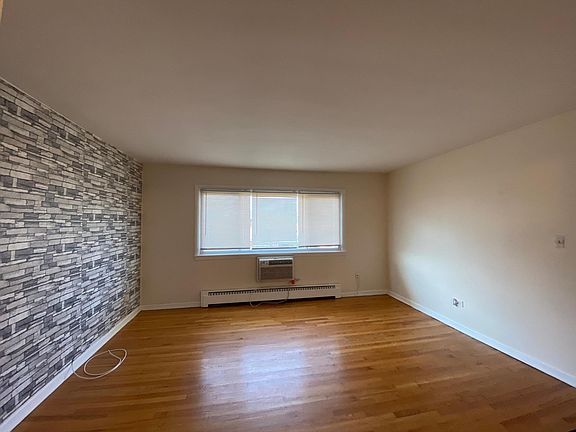 4th image of 7005 W Gunnison St APT 2B