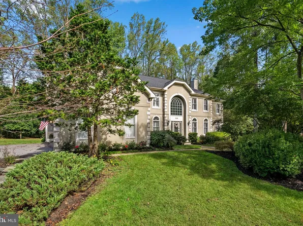 2028 Haverford Dr, Crownsville, MD 21032