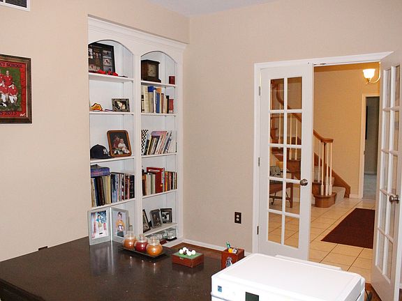 4th image of 7032 Glen Arbor Dr