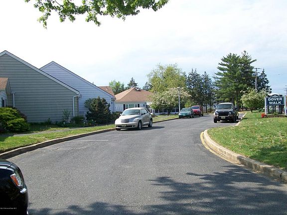 2nd image of 18 Dover Walk