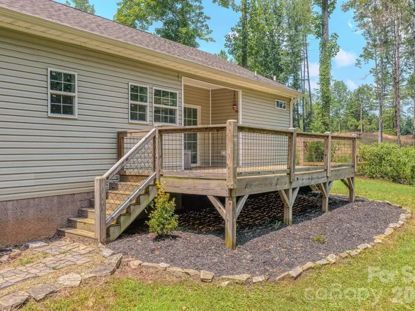 17 Berry Hill Rd, Asheville, NC 28806