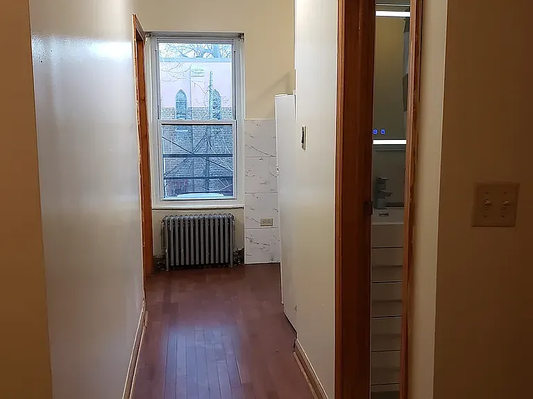 697 5th Ave #3 — Photo 5