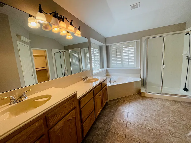 5621 Flowerwood Ln — Photo 25