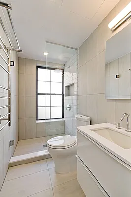 Rented by Veracity NYC LLC | media 15