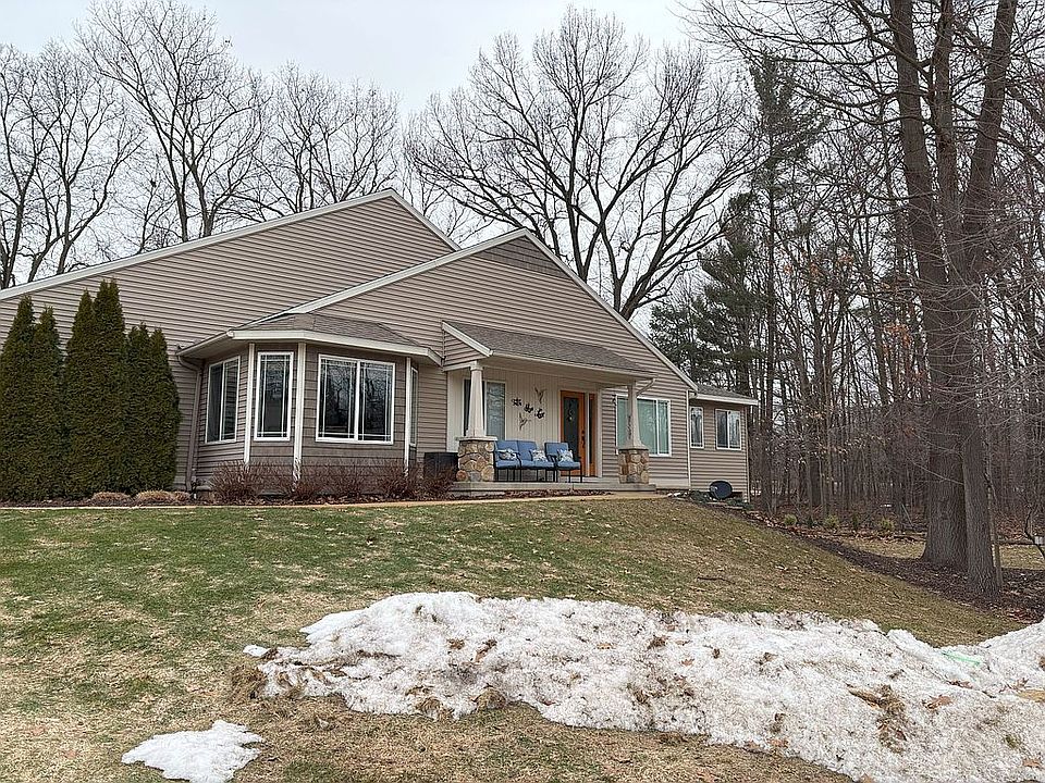 1st image of 3674 Westwoods Dr