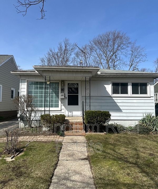 1st image of 747 E Mansfield Ave