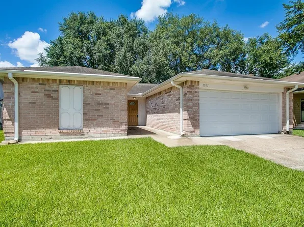2927 Becket St, Pearland, TX 77584