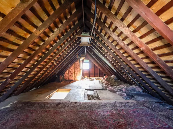 72-04 Manse Street image 17 of 20