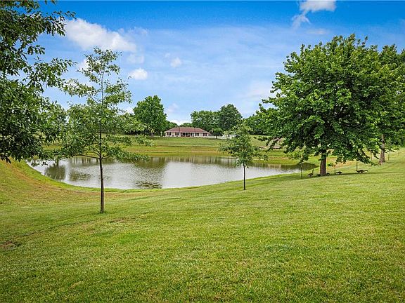 2nd image of 17323 Landmark Dr