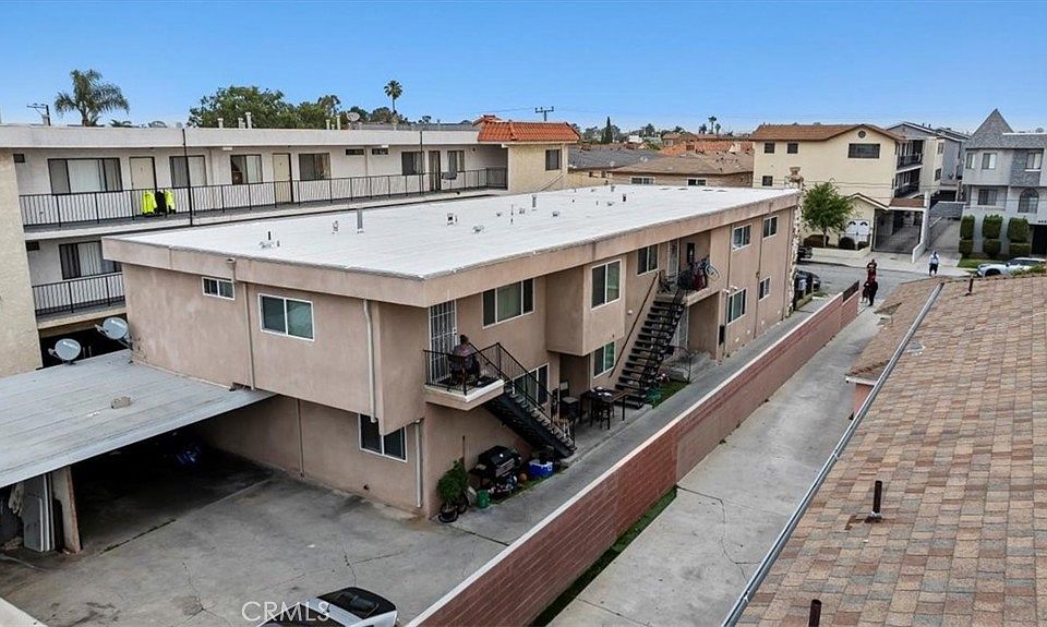 1st image of 4062 W 130th St