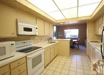 3rd image of 501 Desert Lakes Dr