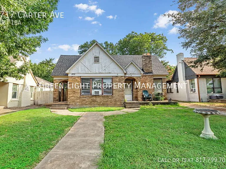 2717 Carter Ave — Photo 2