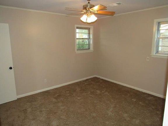 5th image of 1309 Roy Dr