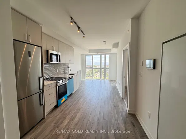 1005 Dundas St E, Oakville, ON