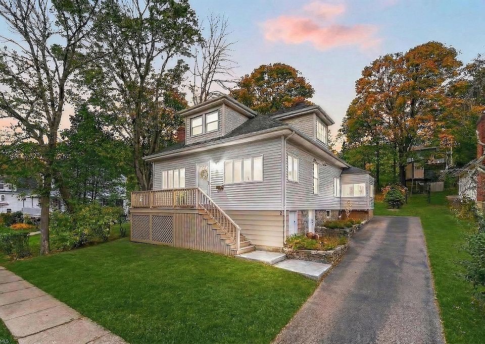 1st image of 5 Springdale Ave