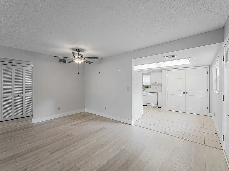 1201 Solana Rd #5 — Photo 28