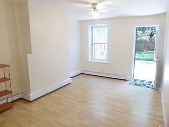 Rented by R New York