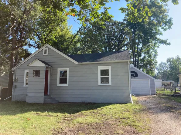 2809 E 37th St, Des Moines, IA 50317