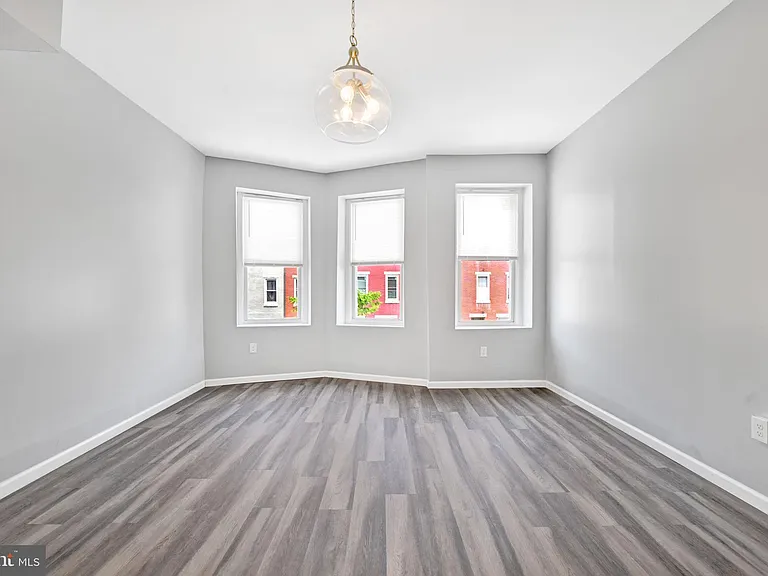 319 E 22nd St #2 — Photo 13
