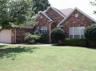 485 N Monroe Station Dr, Fayetteville, AR 72704