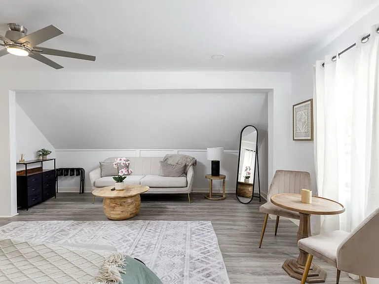 110 E Craig Pl #3 — Photo 17