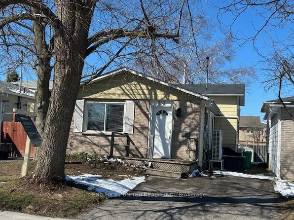 232 Spencleys Ln, Peterborough, ON K9H 1R9