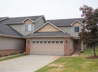 10452 Fawn Ridge Trl #7, Hartland, MI 48353