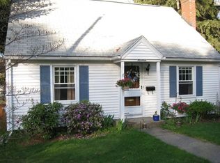19 Manor Rd, Auburn, MA 01501
