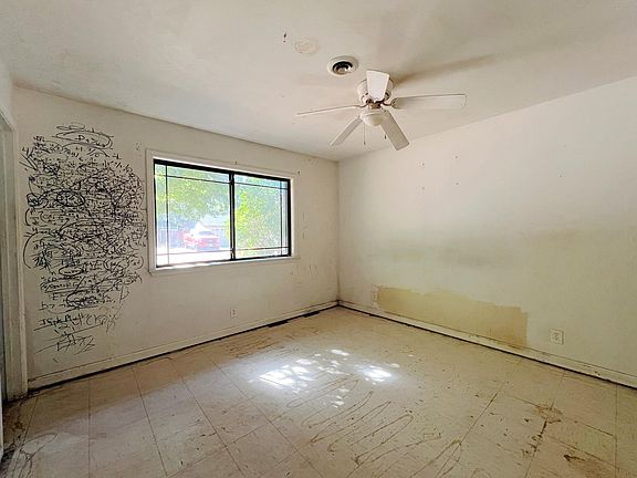 5th image of 20305 Arrowood St