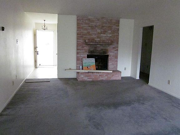 3rd image of 2619 Broad Haven Dr