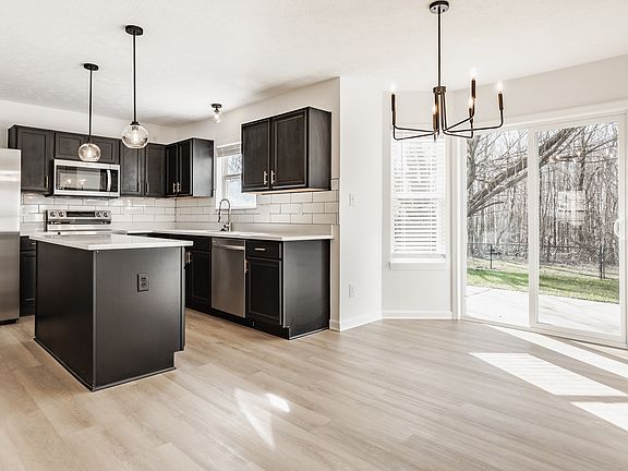 4th image of 6365 W Oxford Ln