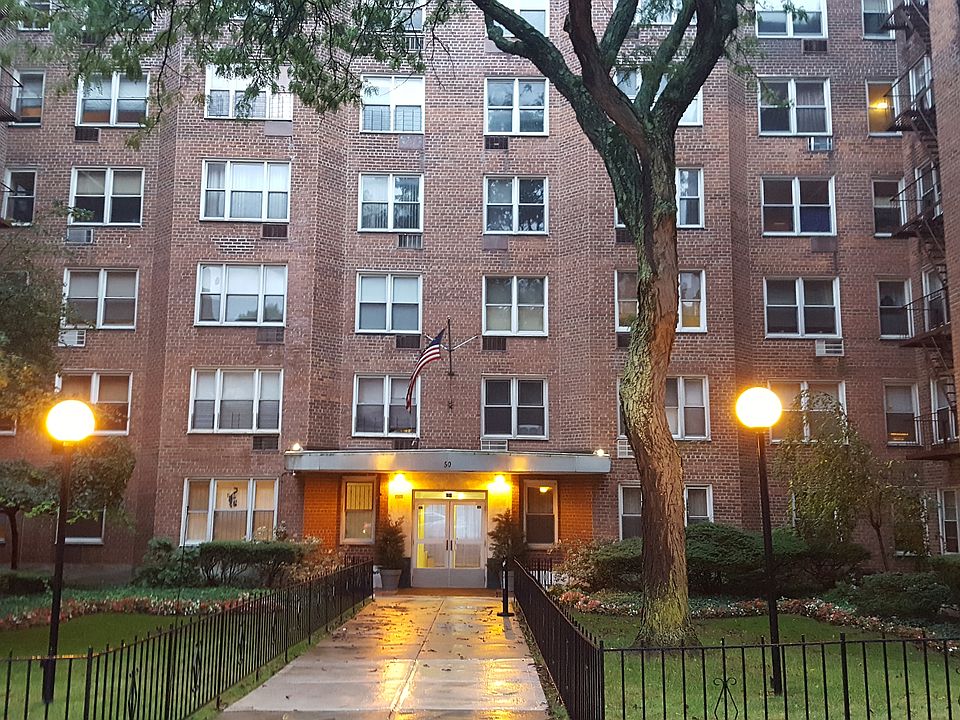 1st image of 50 Fort Pl APT A1g