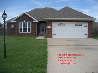 107 Greer St, Pea Ridge, AR 72751