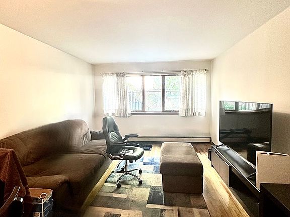 4th image of 26-56 30th St #1R