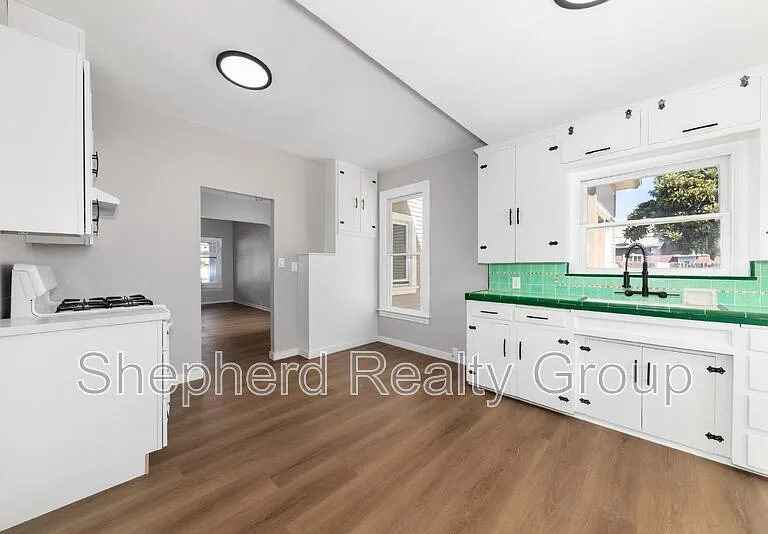 3342 Eucalyptus Ave — Photo 6