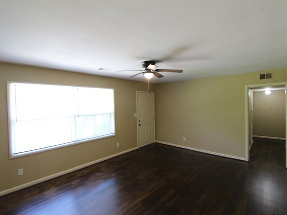 3rd image of 1609 5th St NW