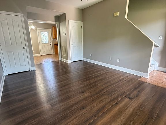 3rd image of 115 Commerce Dr #1