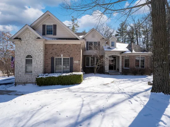 3506 Harvest Ct, Island Lake, IL 60042