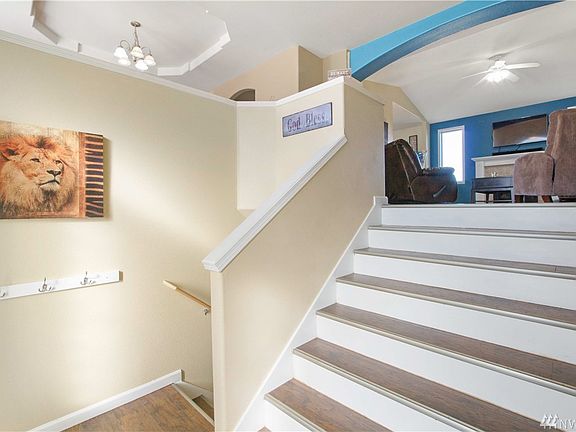 Wide stairs as you walk into your new home!