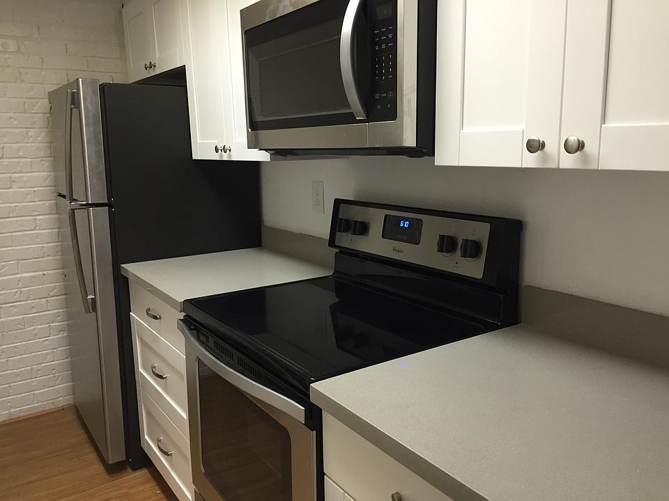 1st image of 100 147th Ave SE APT 3