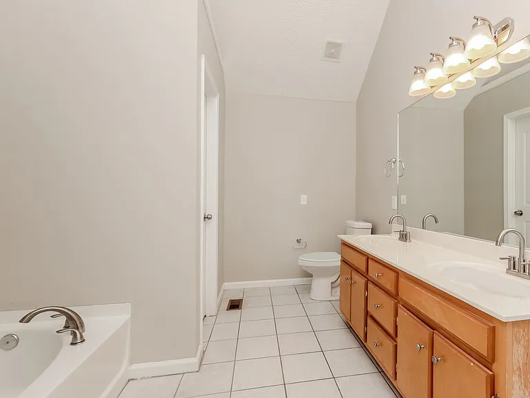 7136 Legacy Dr — Photo 13