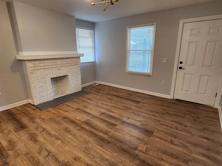 228 Belvidere Ave — Photo 3