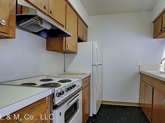 4th image of 229 Westmoreland St #8116679